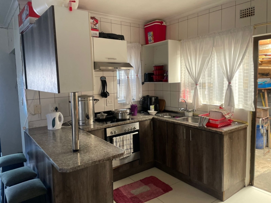 3 Bedroom Property for Sale in Beacon Valley Western Cape
